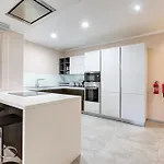 Luxury 3br In St Julians With Private Terrace By 360 Estates Lägenhet
