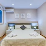 Luxury 3br In St Julians With Private Terrace By 360 Estates * Ta' Cikkun