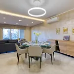 Luxury 3br In St Julians With Private Terrace By 360 Estates Lägenhet *