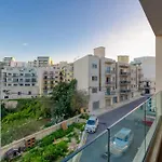 Luxury 3br In St Julians With Private Terrace By 360 Estates Lägenhet