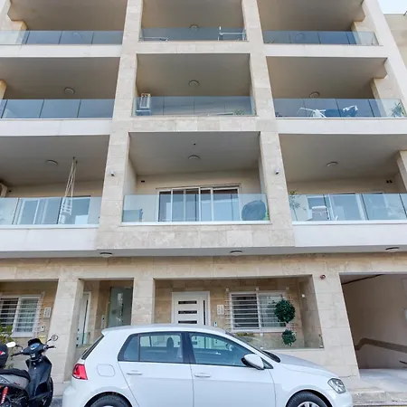 Luxury 3br In St Julians With Private Terrace By 360 Estates Ta' Cikkun