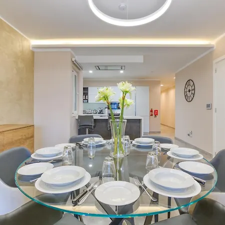 Luxury 3br In St Julians With Private Terrace By 360 Estates