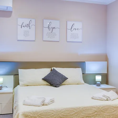 Luxury 3br In St Julians With Private Terrace By 360 Estates *