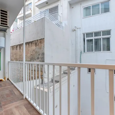 Διαμέρισμα Luxury 3br In St Julians With Private Terrace By 360 Estates